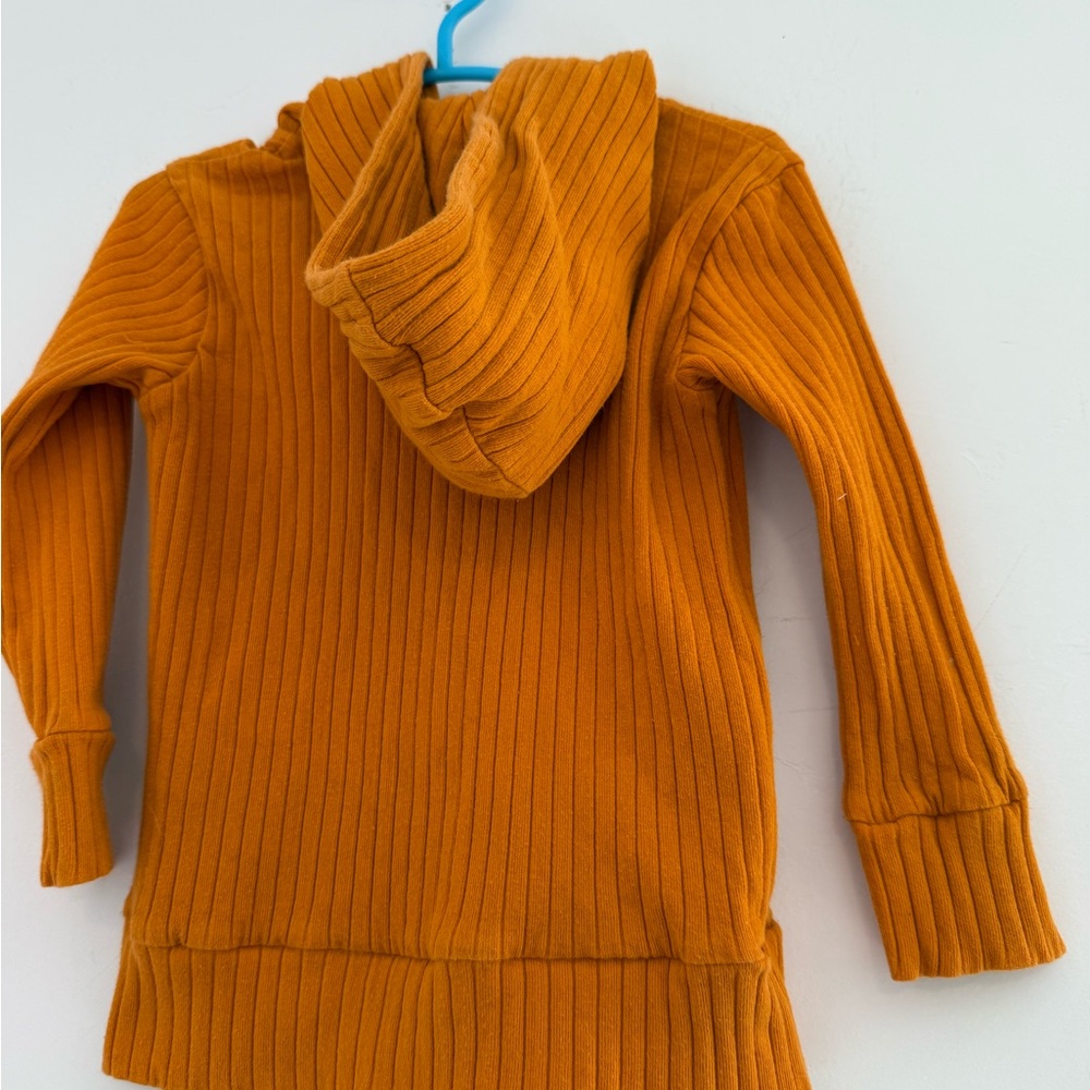 Kate Quinn Vibrant Orange Ribbed Hoodie 18-24m | Kate Quinn boys unisex hoodie - Picture 3 of 3